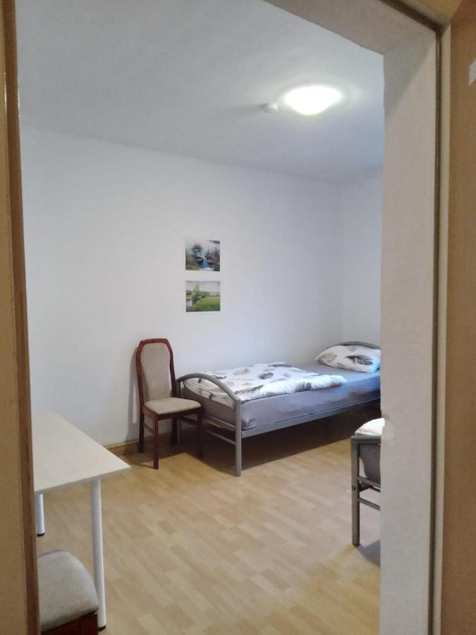 Sleeping Rooms BRE Exterior photo